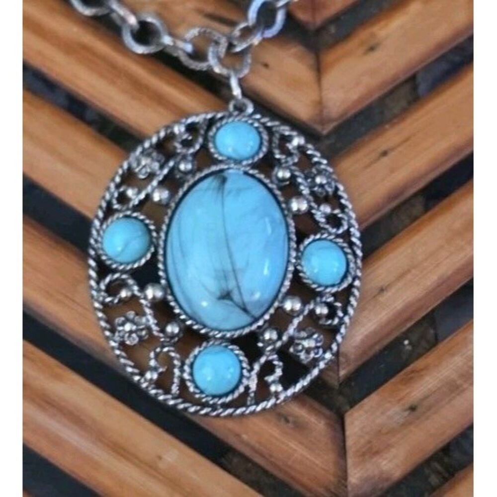 Vintage Silver Tone Faux Turquoise Filigree Oval Statement Pendant Necklace